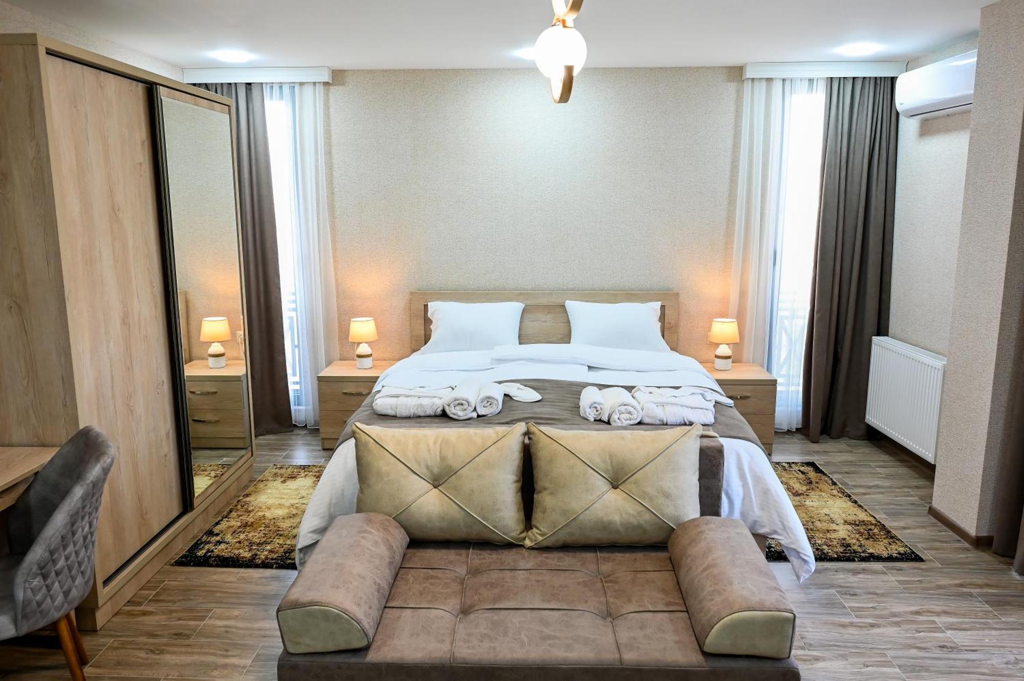 Hotel K124 Koetaisi Buitenkant foto